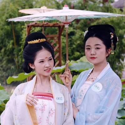 汉服模特
