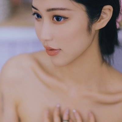 宝丽来模特