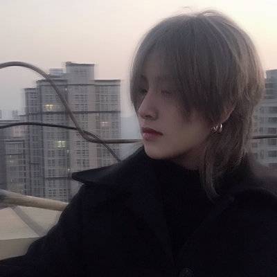 黑白模特