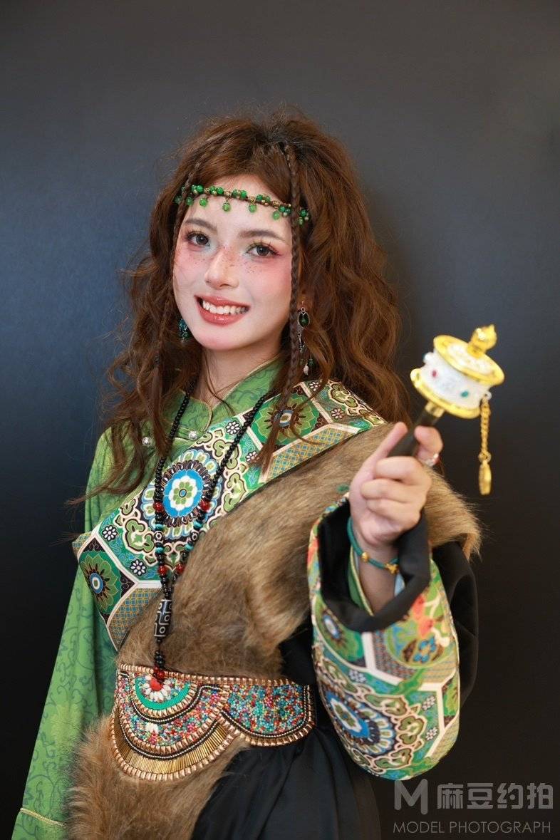 妆容模特