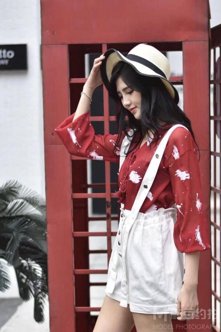 校园模特