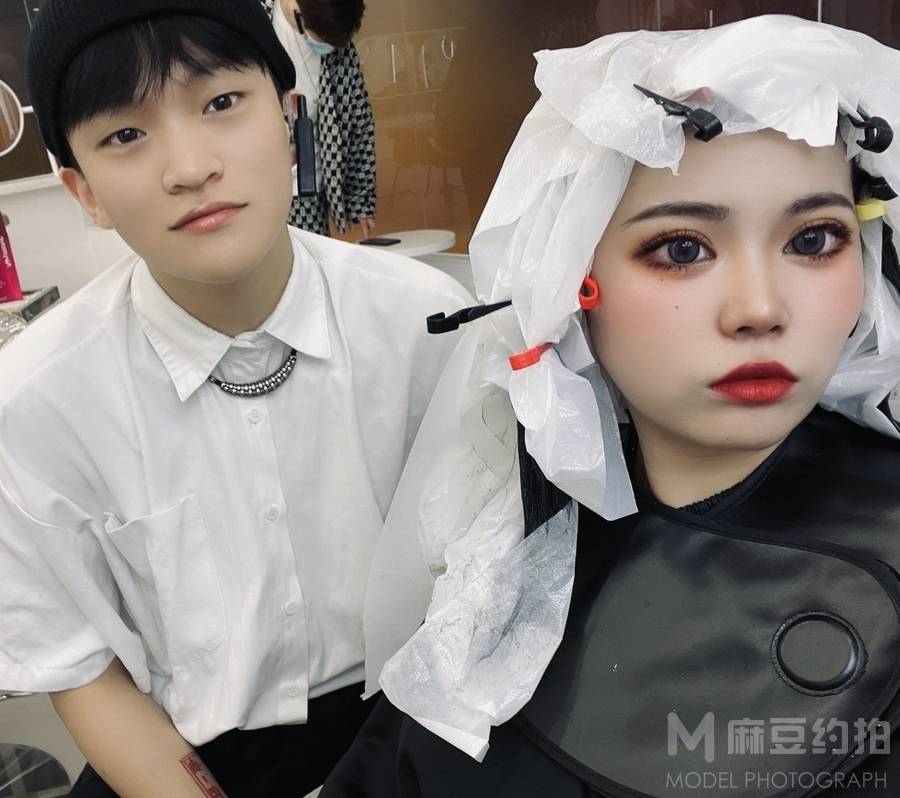 妆容模特