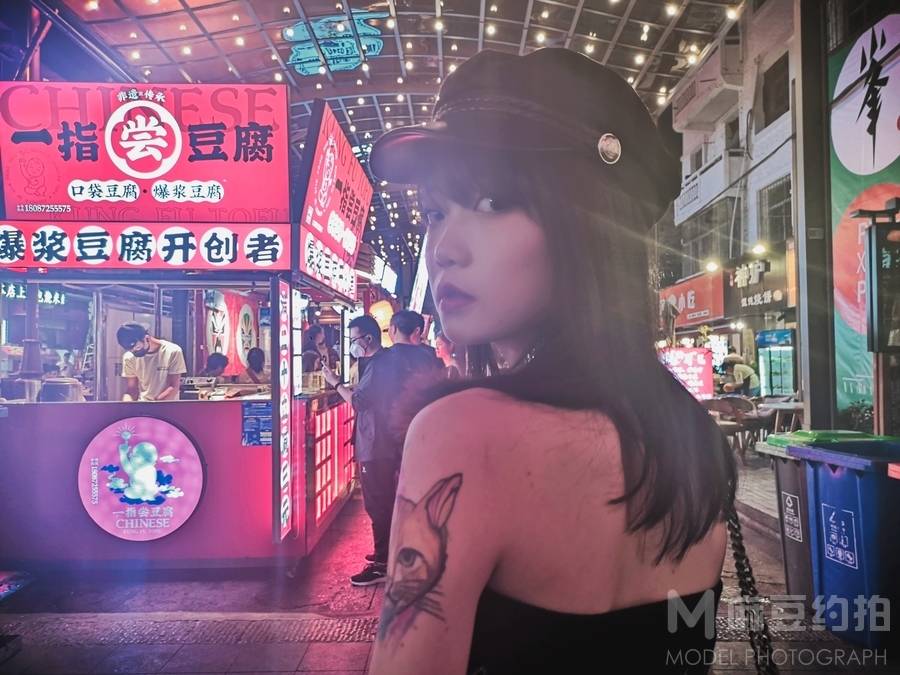 夜景模特