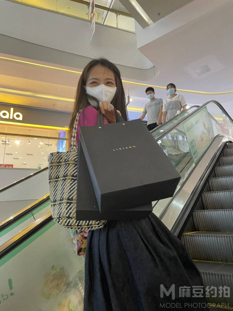 纪实模特