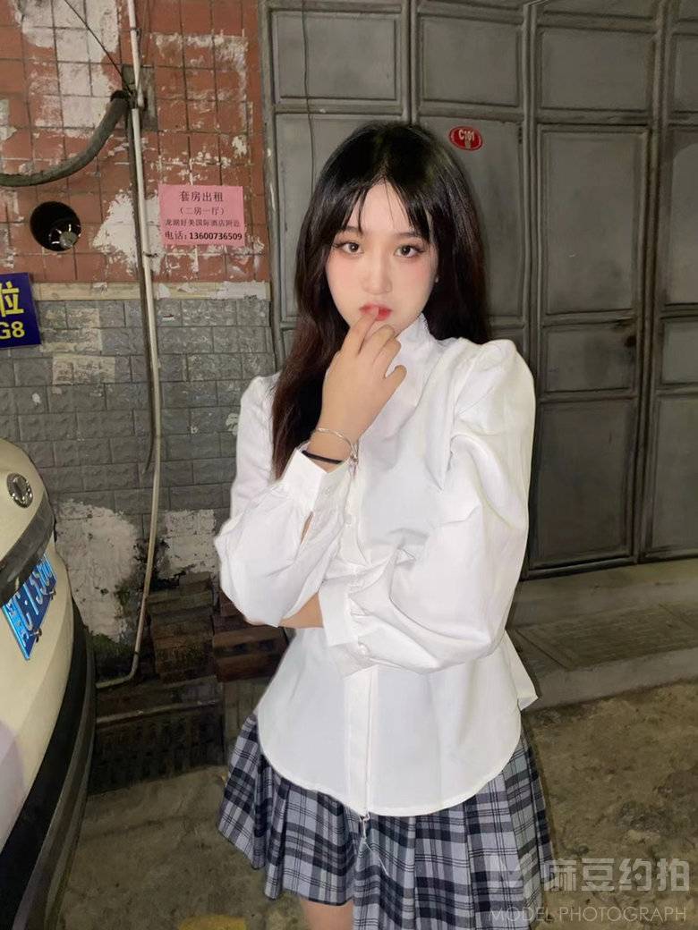 校园模特