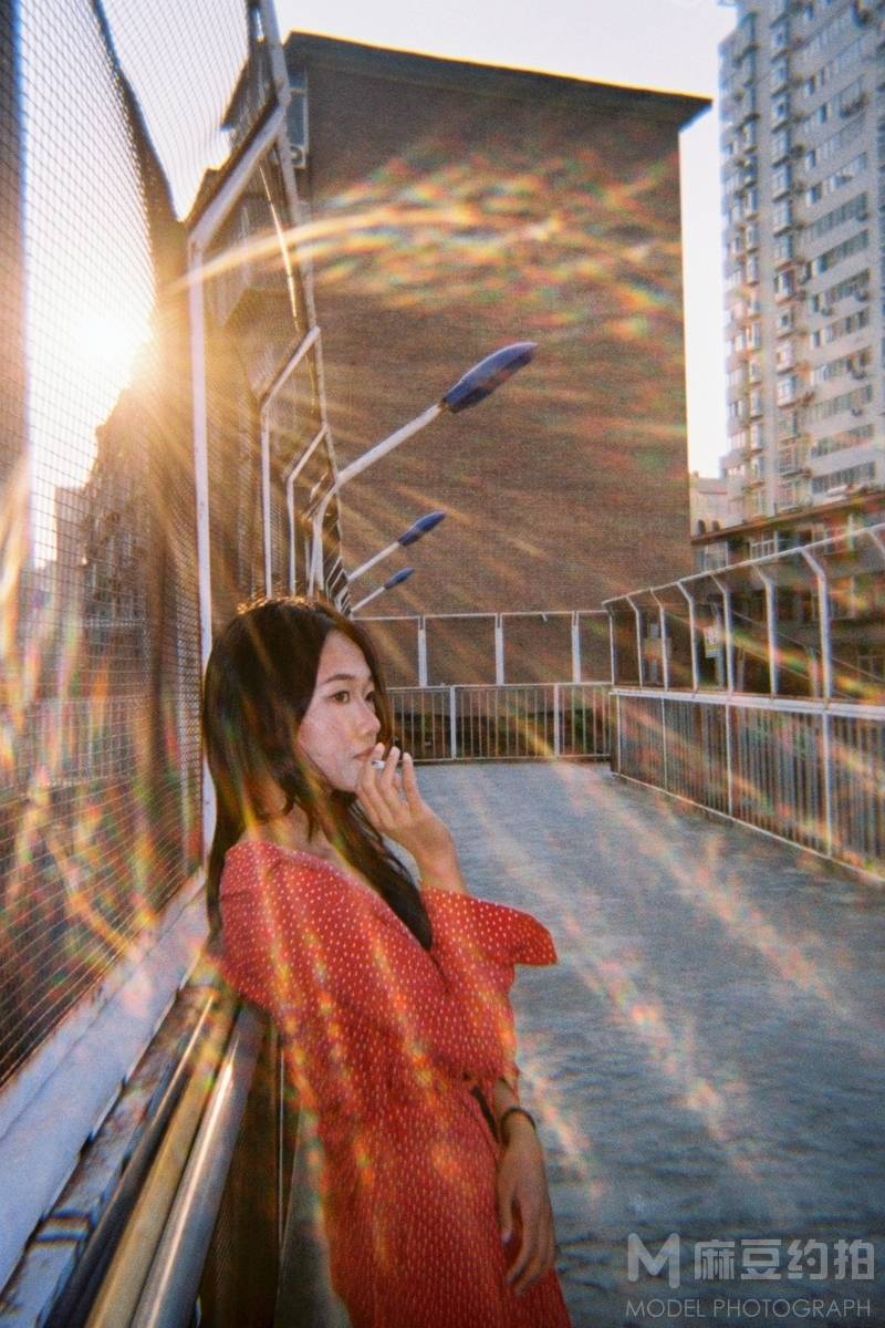胶片模特