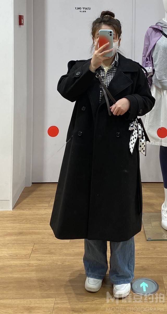 胶片模特