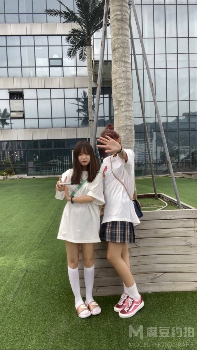 校园模特