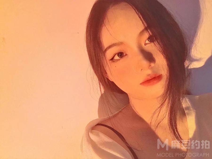 胶片模特