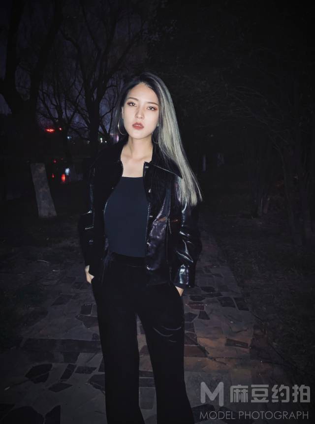 夜景模特