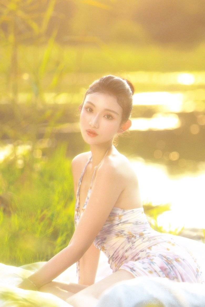 宝丽来模特