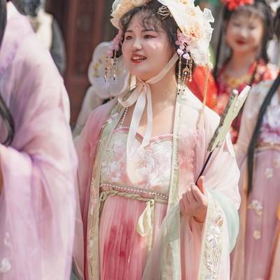 汉服模特