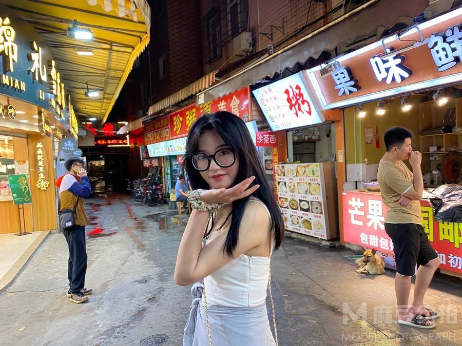 纪实模特
