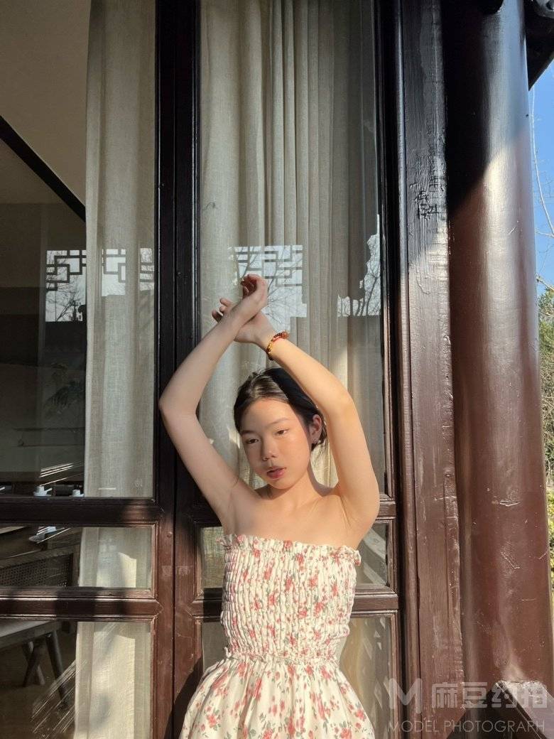 胶片模特