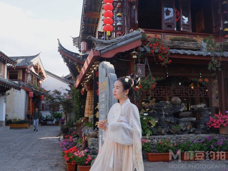 汉服模特