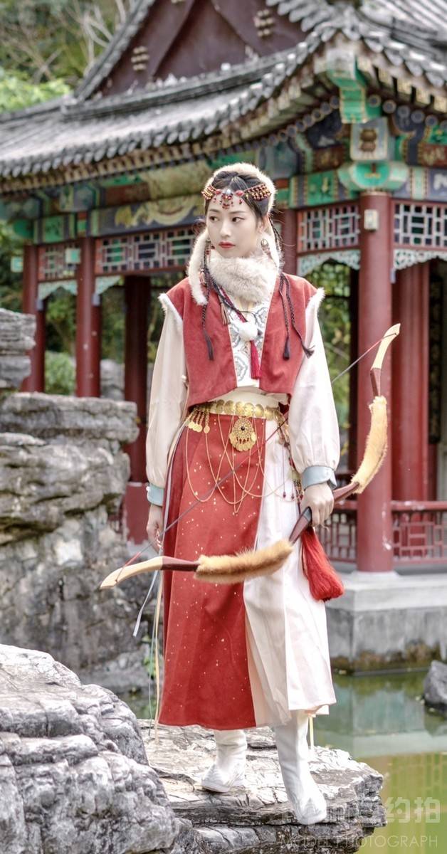 汉服模特