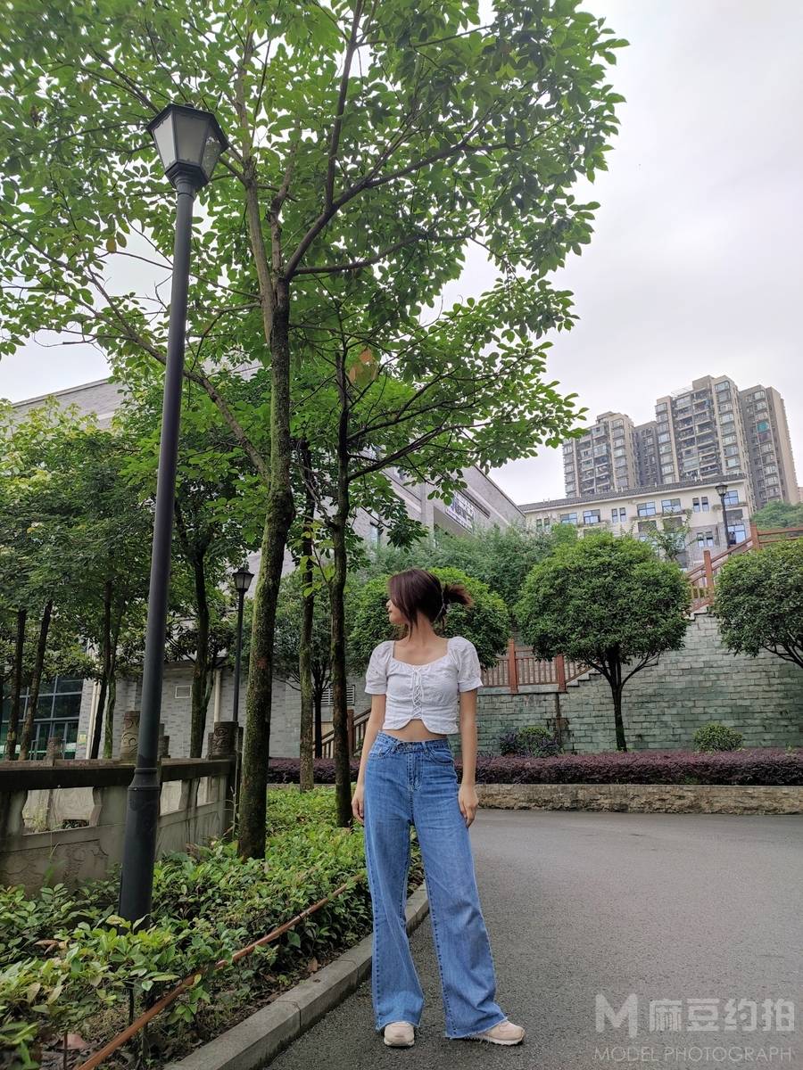 校园模特
