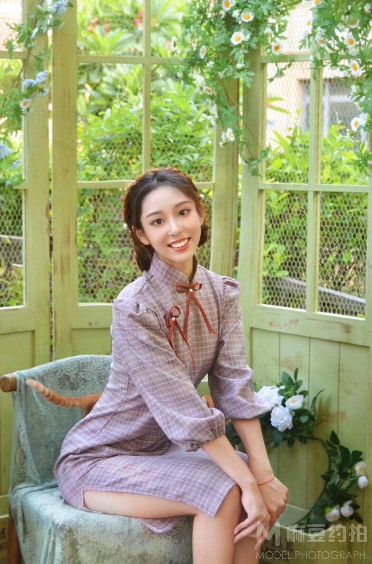校园模特
