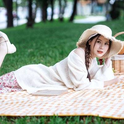 清新模特