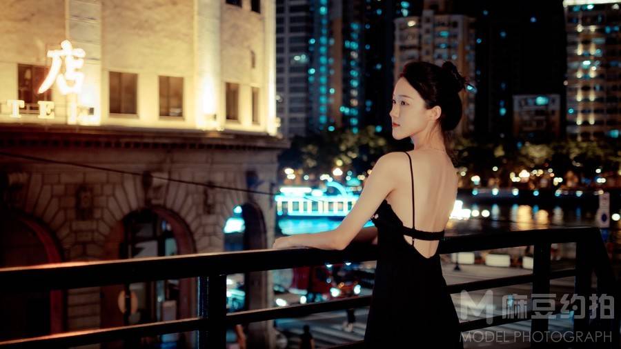 夜景模特