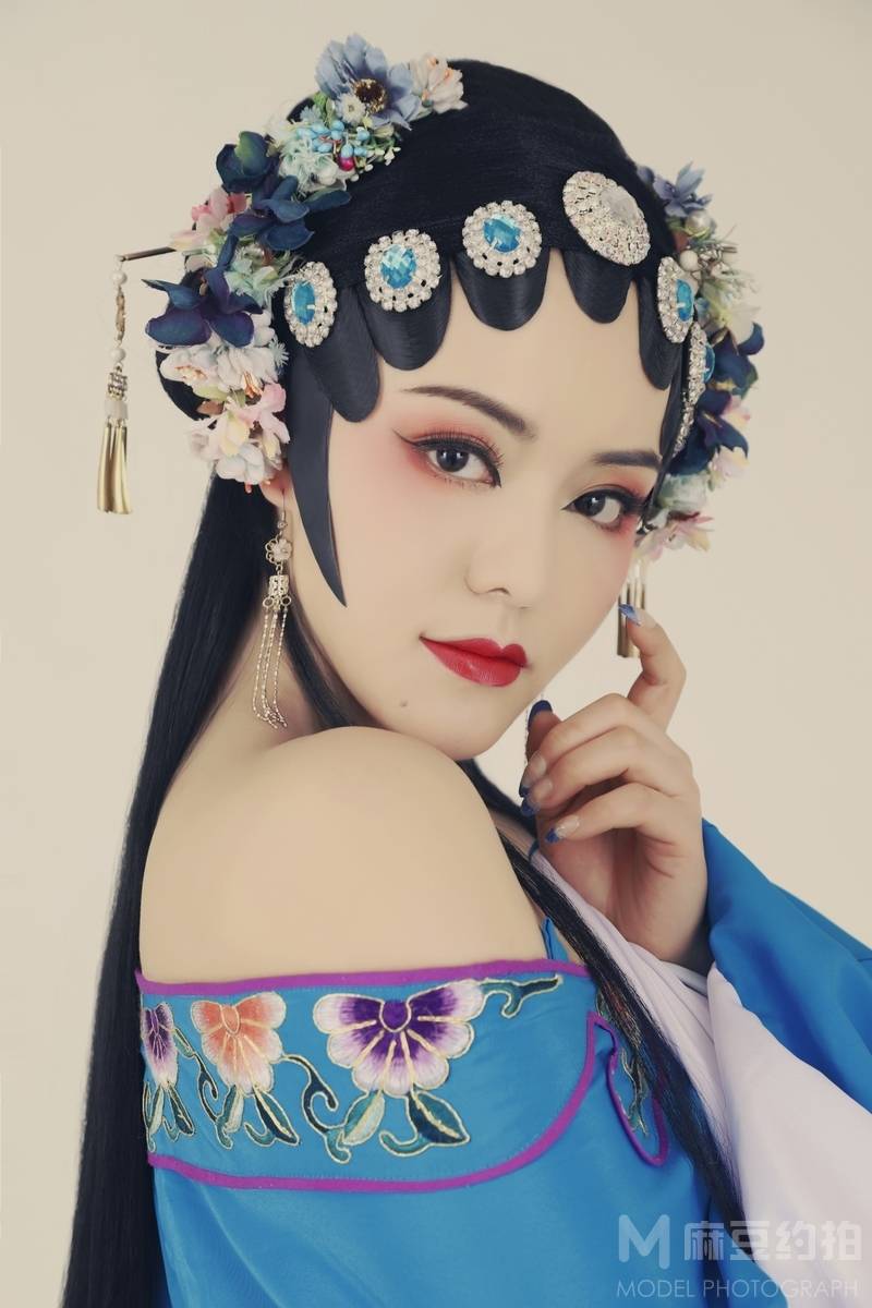 妆容模特