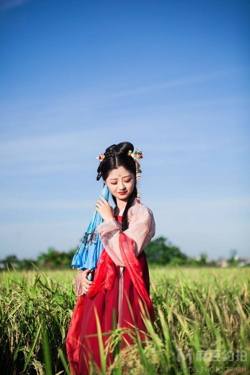 汉服模特