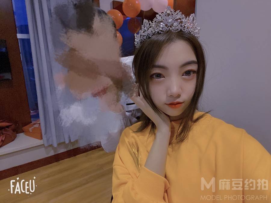 校园模特