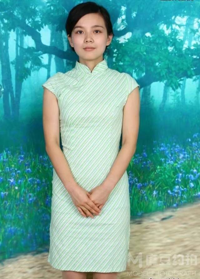 黑白模特