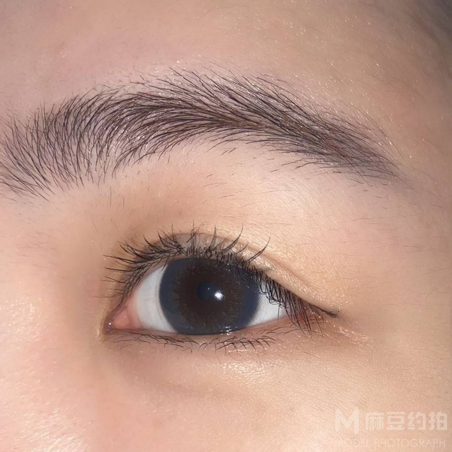 妆容模特