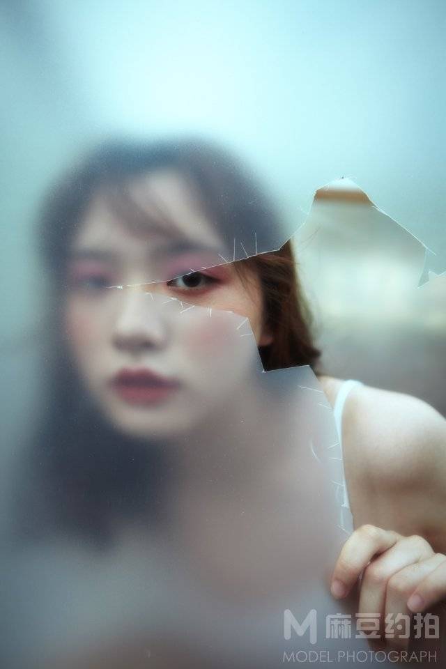 胶片模特