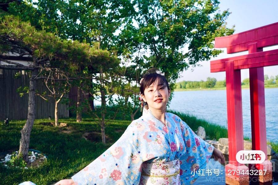 校园模特