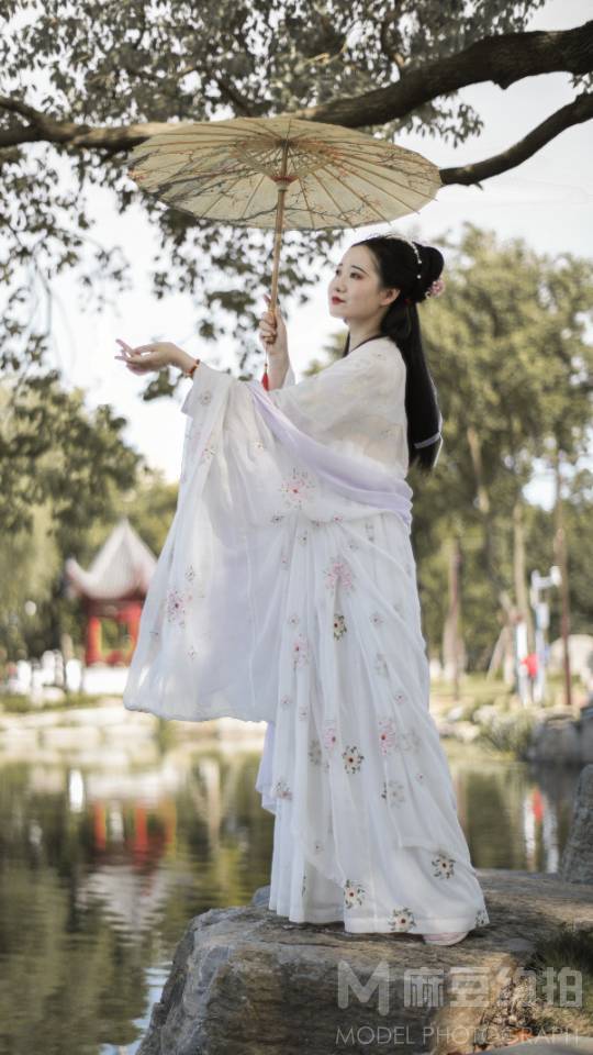 纪实模特