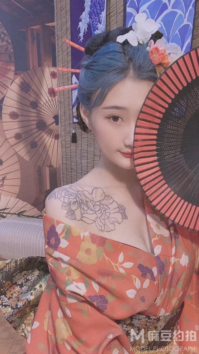 妆容模特