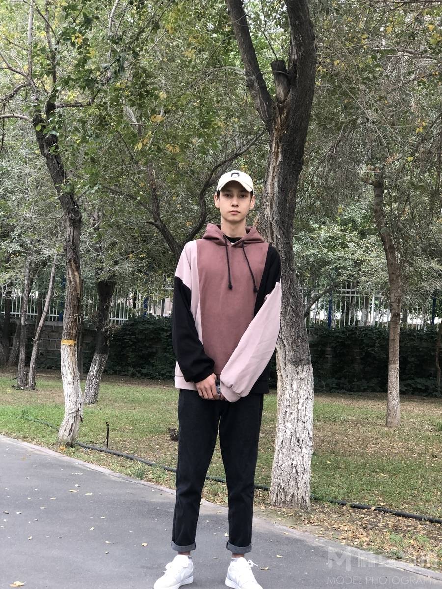 校园模特