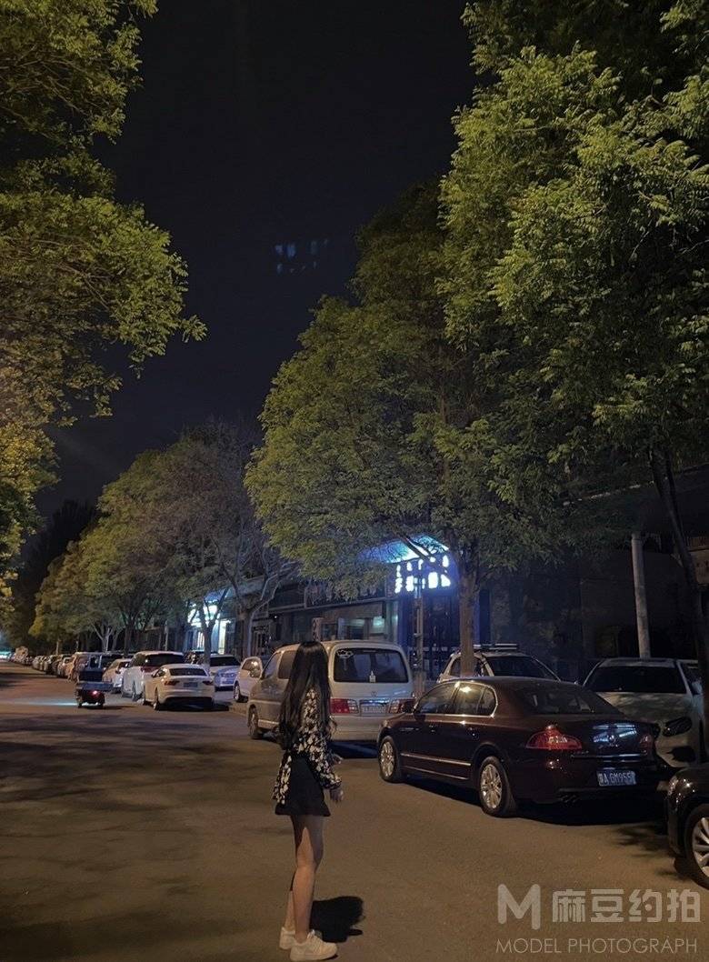 夜景模特