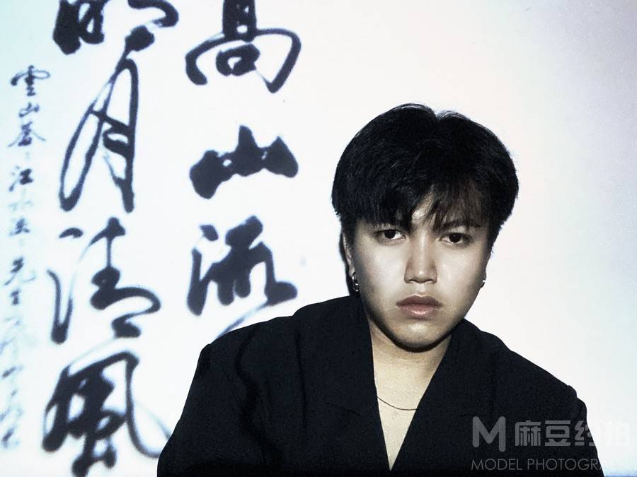 黑白模特