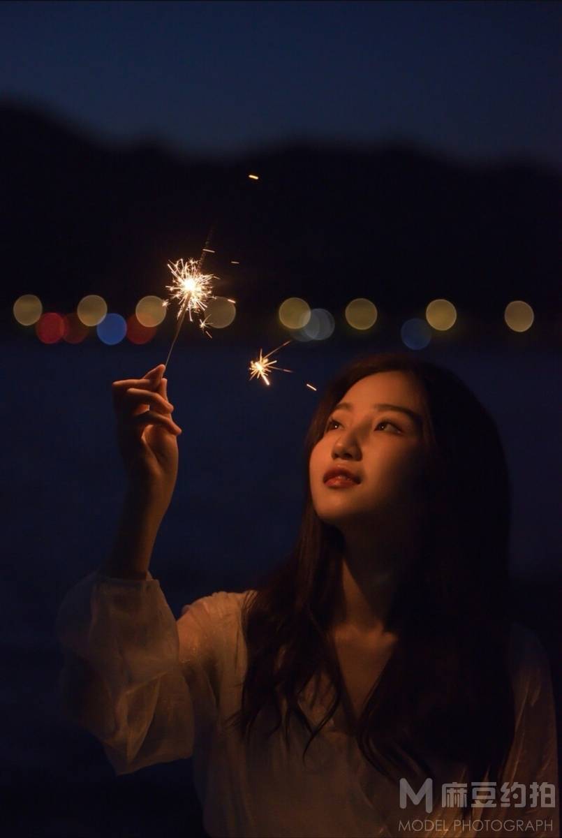 夜景模特