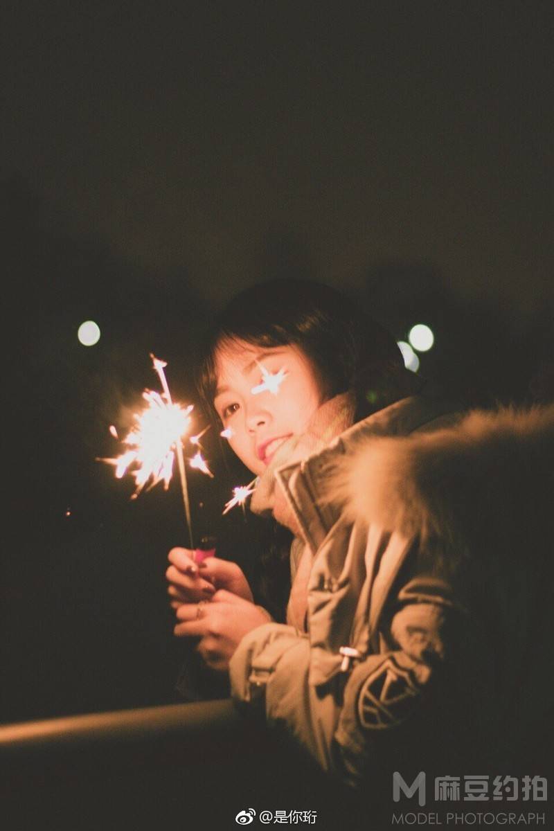 夜景模特