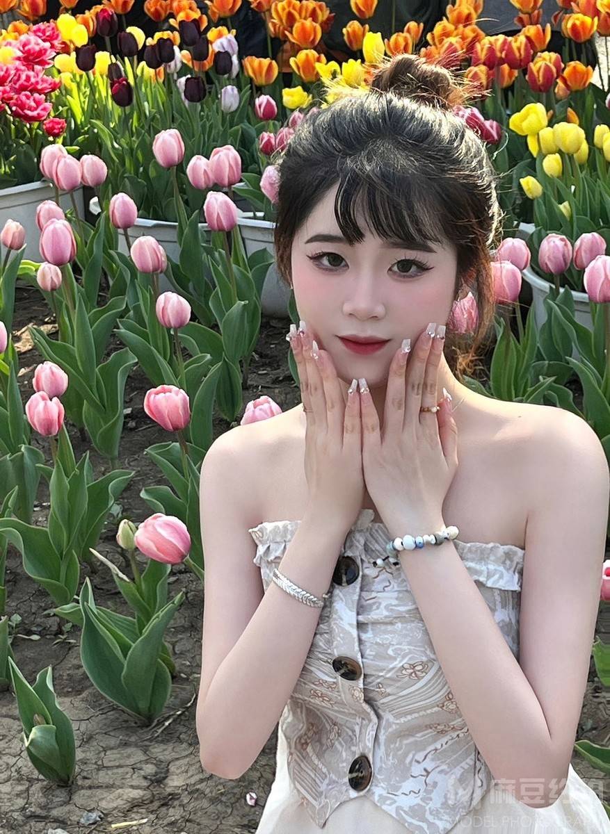 妆容模特