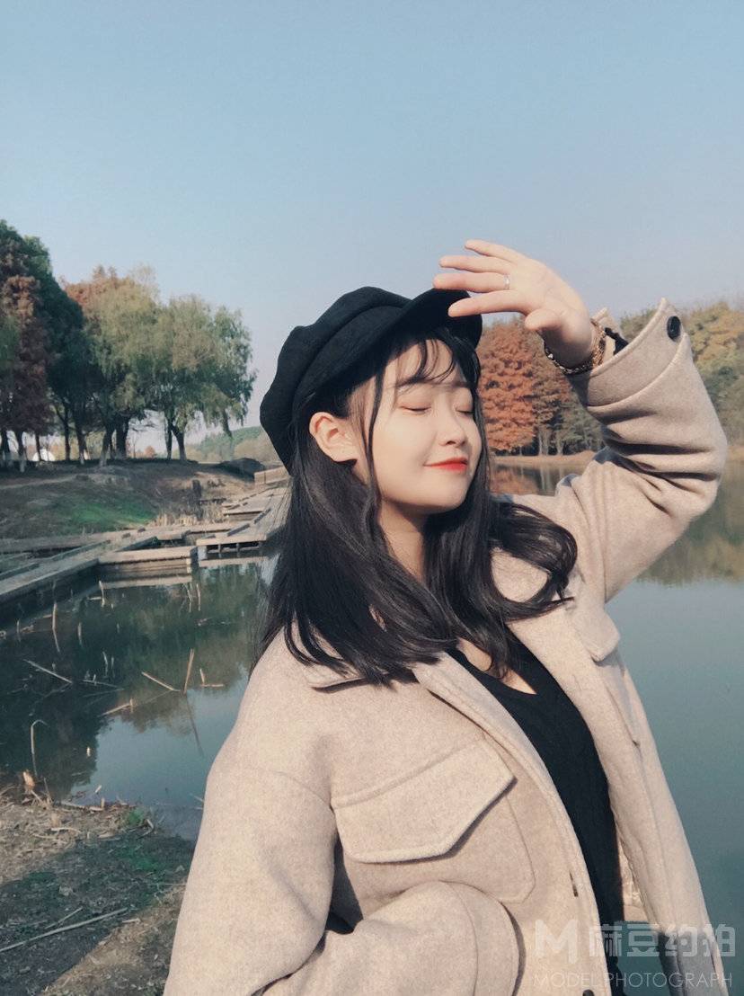 黑白模特