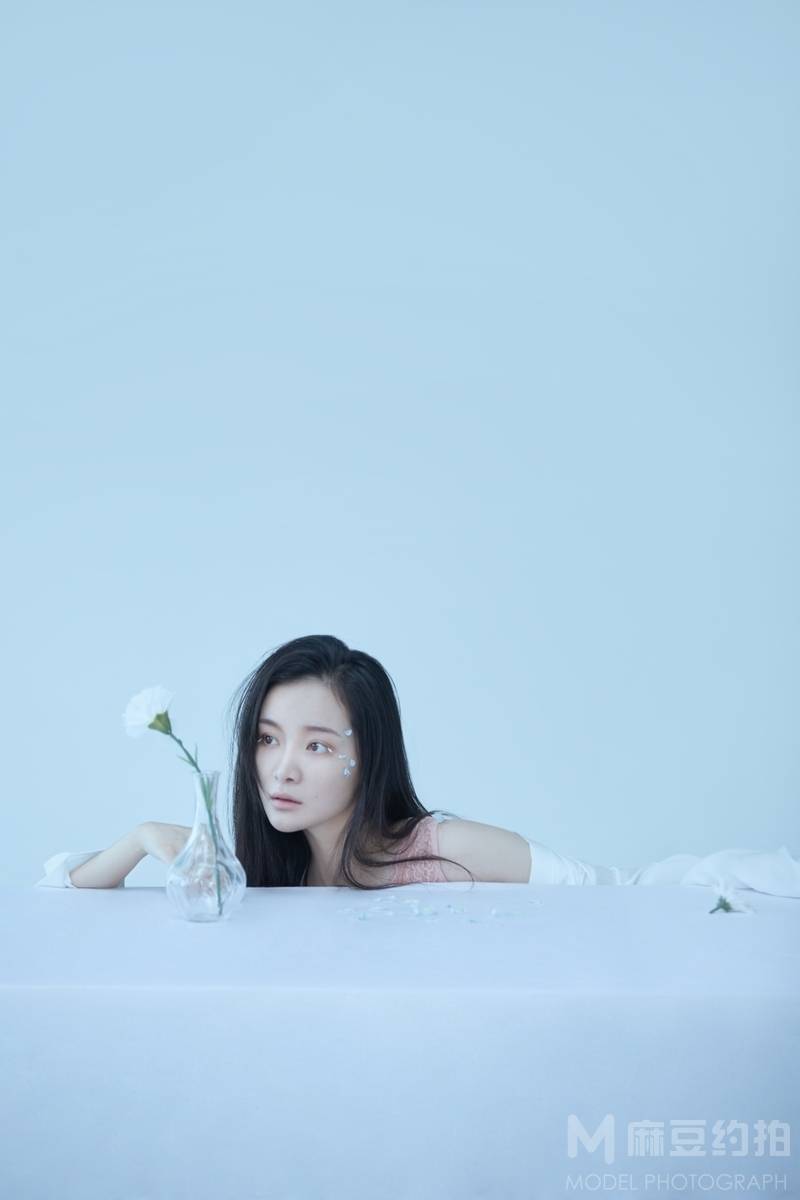 黑白模特