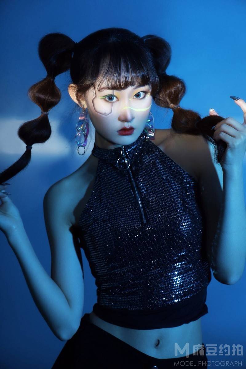 暗黑模特