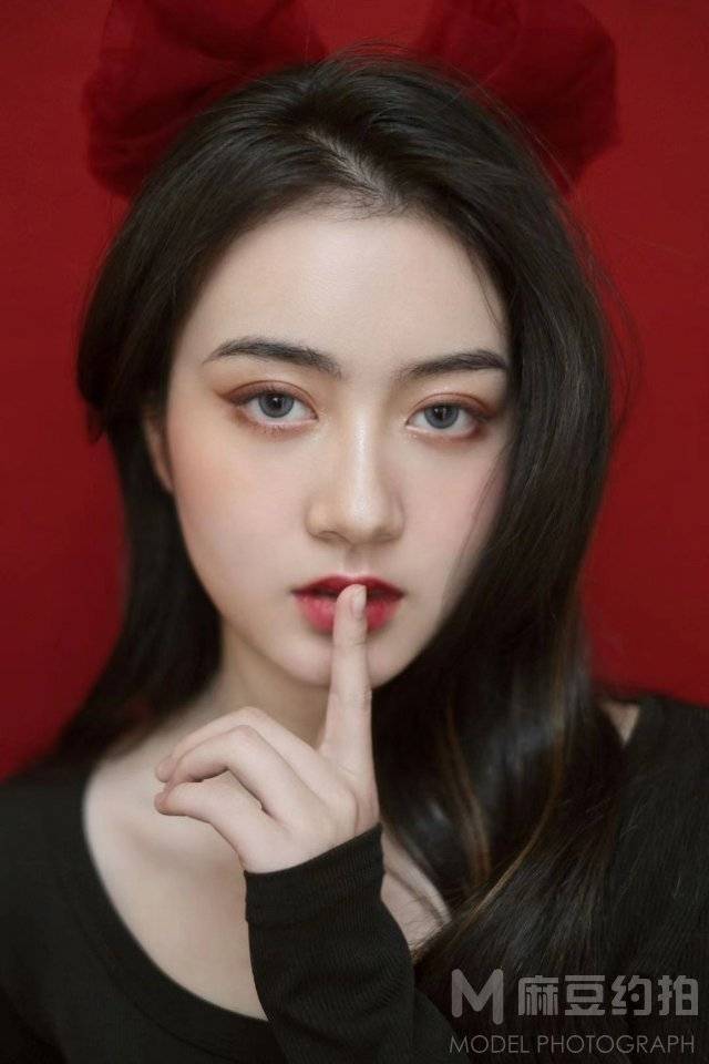 妆容模特