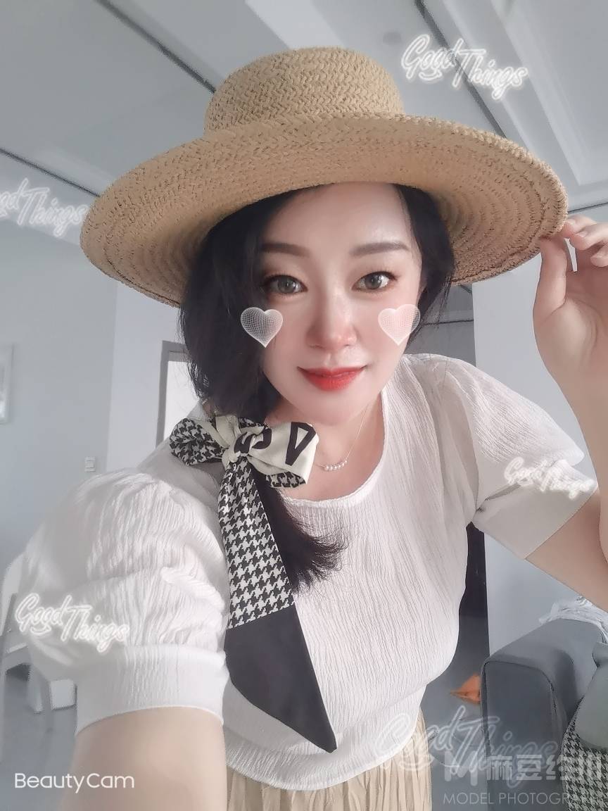 清新模特