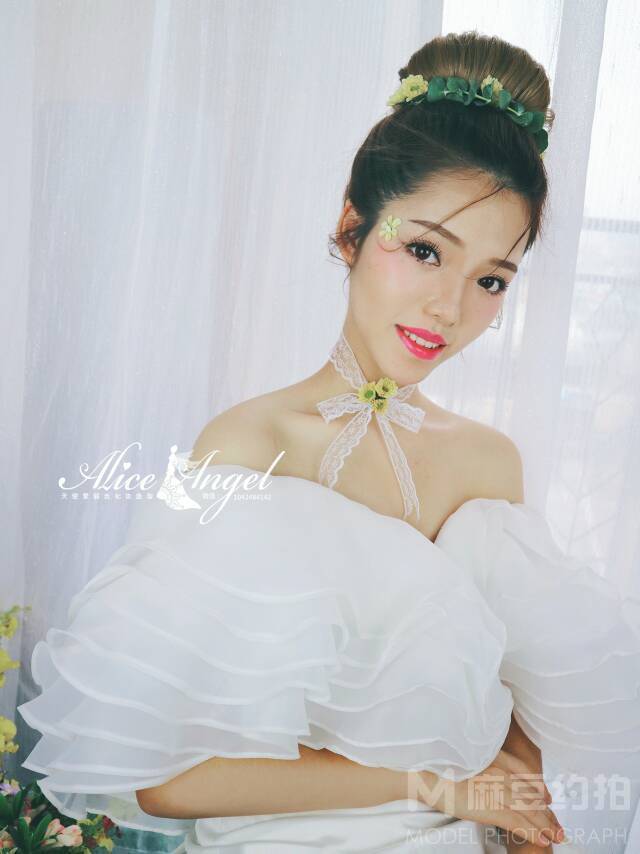 妆容模特