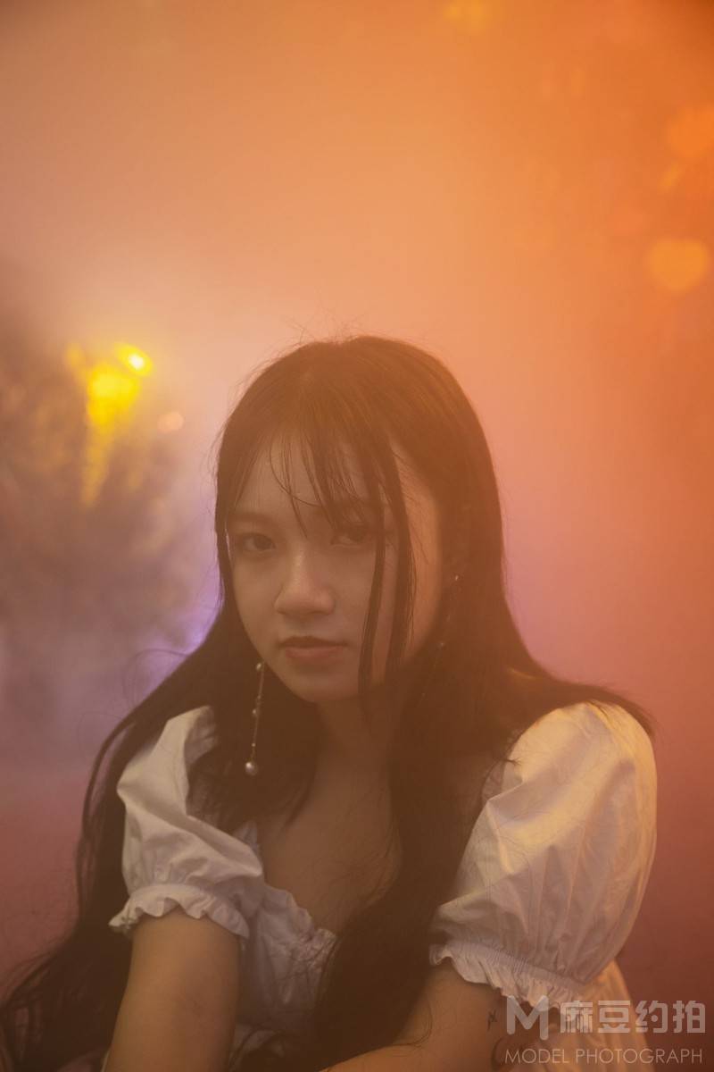 黑白模特