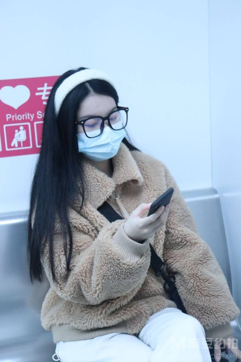 黑白模特
