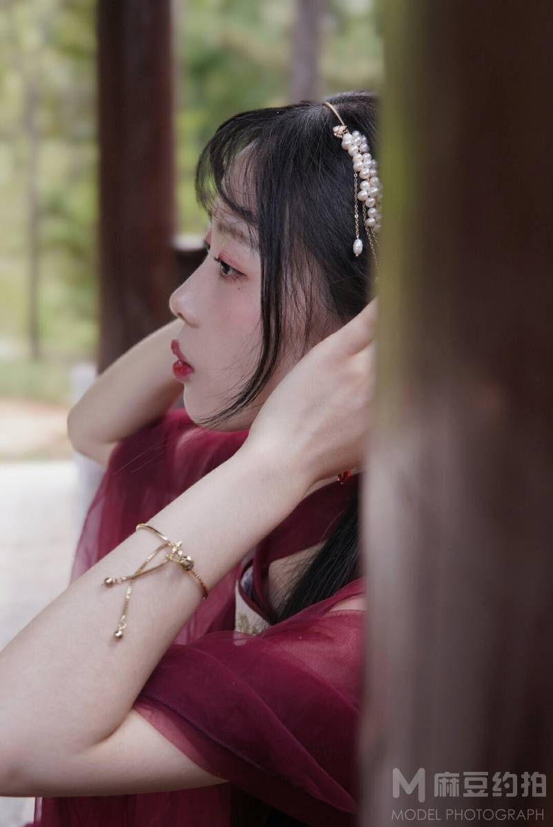 汉服模特