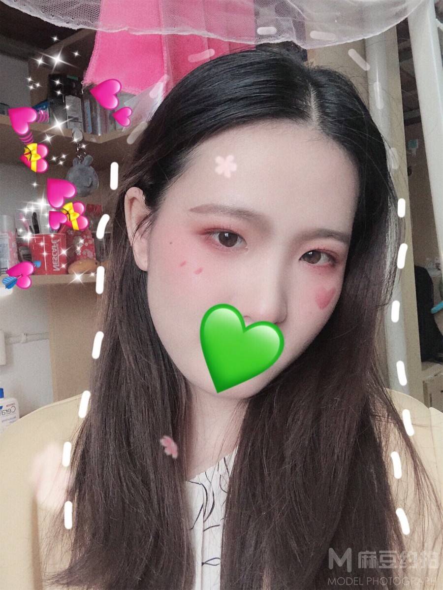 校园模特