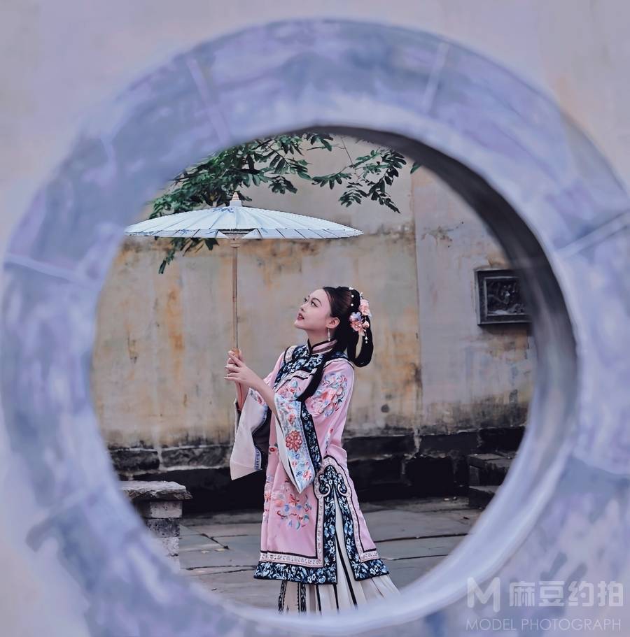 汉服模特